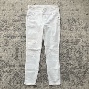 Rock & Republic White Slimming Jeggings